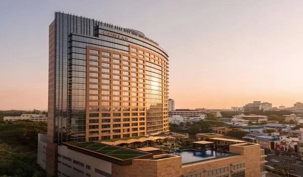 Prestige Evergreen is 12 km away from Prestige Fernleaf